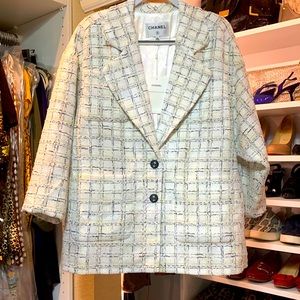 Authentic CHANEL oversized tweed 4 pockets Jacket Size 40